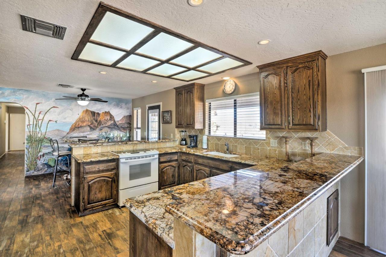 Bullhead City Home With Private Pool, Hot Tub And View 외부 사진