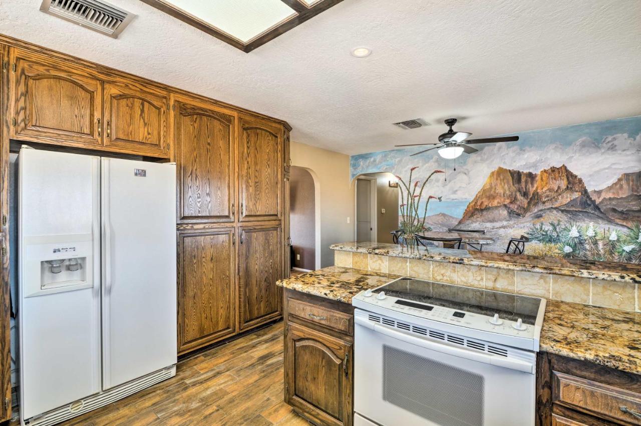 Bullhead City Home With Private Pool, Hot Tub And View 외부 사진